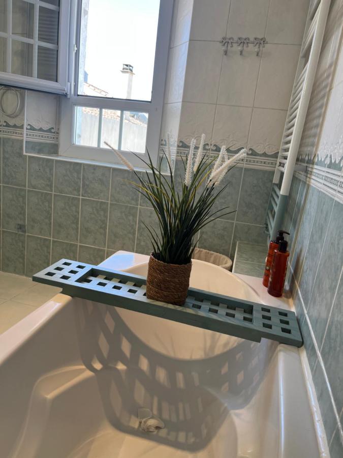 Appartement Chaleureux En Provence Saint-Maximin Exteriör bild