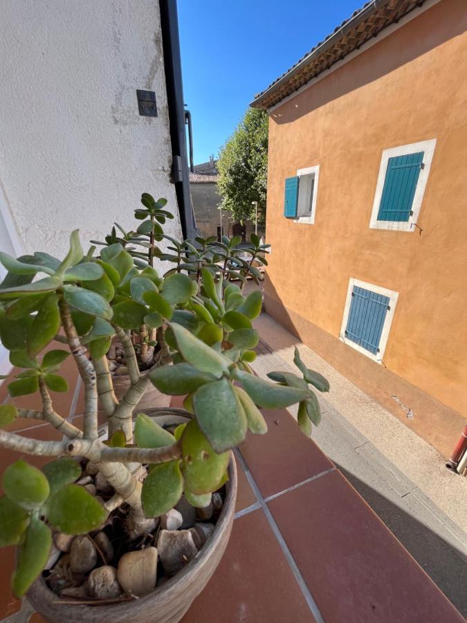 Appartement Chaleureux En Provence Saint-Maximin Exteriör bild